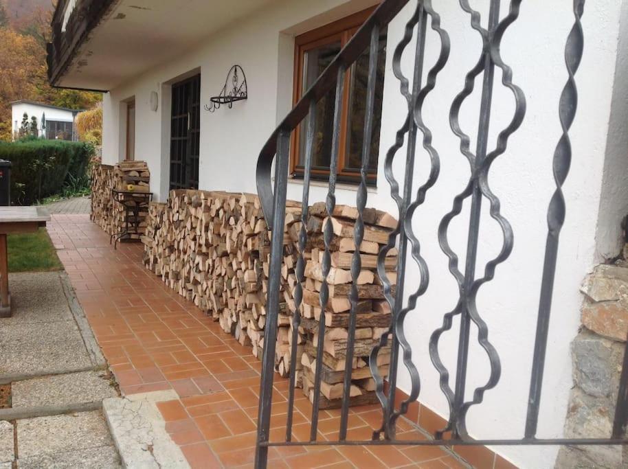 Charmantes Landhaus Mit Garten Und Traumhaftem Fernblick Thal  Exterior foto