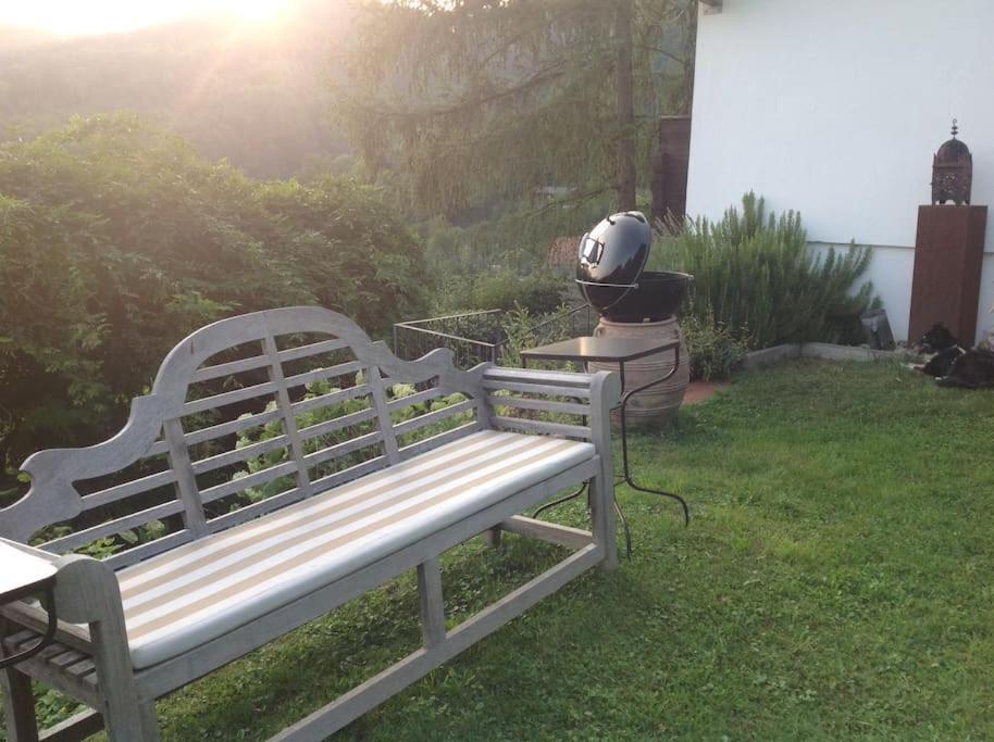 Charmantes Landhaus Mit Garten Und Traumhaftem Fernblick Thal  Exterior foto