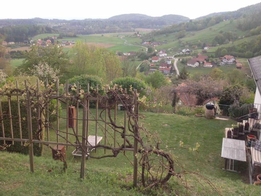 Charmantes Landhaus Mit Garten Und Traumhaftem Fernblick Thal  Exterior foto